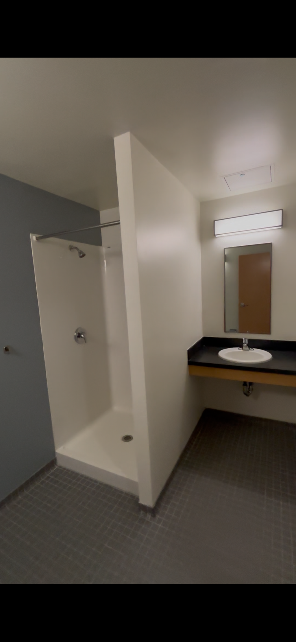 Elm Bathroom
